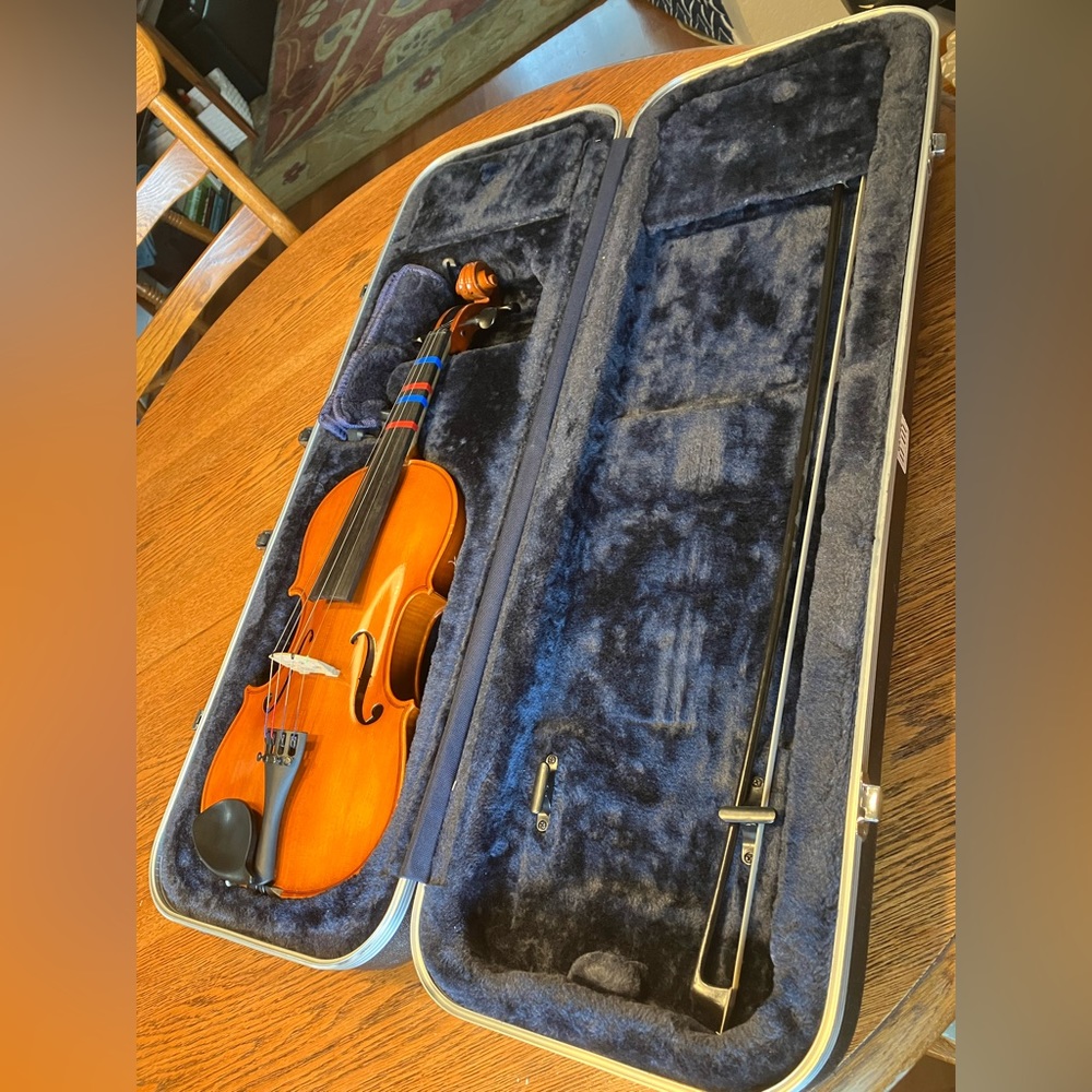 Samuel Eastman VL100 4/4 orchestra violin with hard case bow rosin etc. - Picture 2 of 15